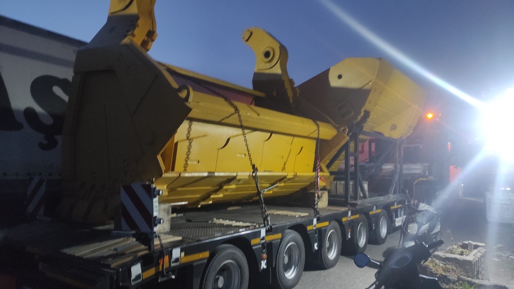 перегрузка в турции ковша.jpg